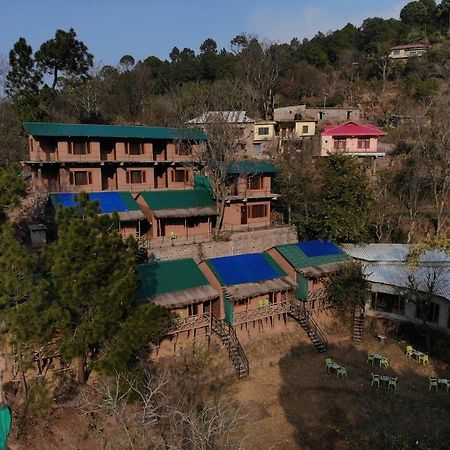 The Mud House Resort Kasauli Exterior photo