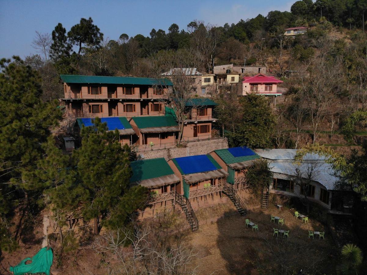 The Mud House Resort Kasauli Exterior photo